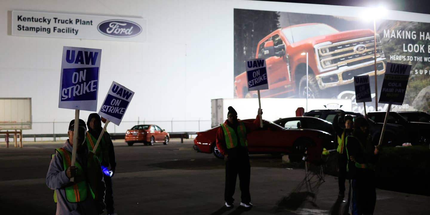 UAW Strike Shuts Down Ford’s Kentucky Super Duty Plant, Sends 8,700 Workers Home
